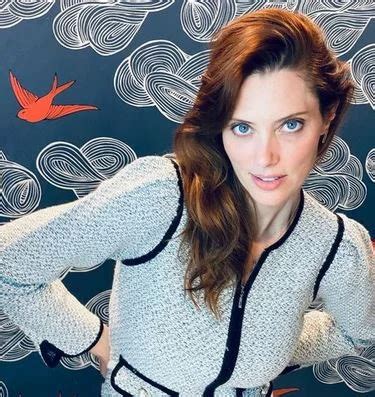 April Bowlby Bio: Age, Height, Movies, Husband, Net Worth